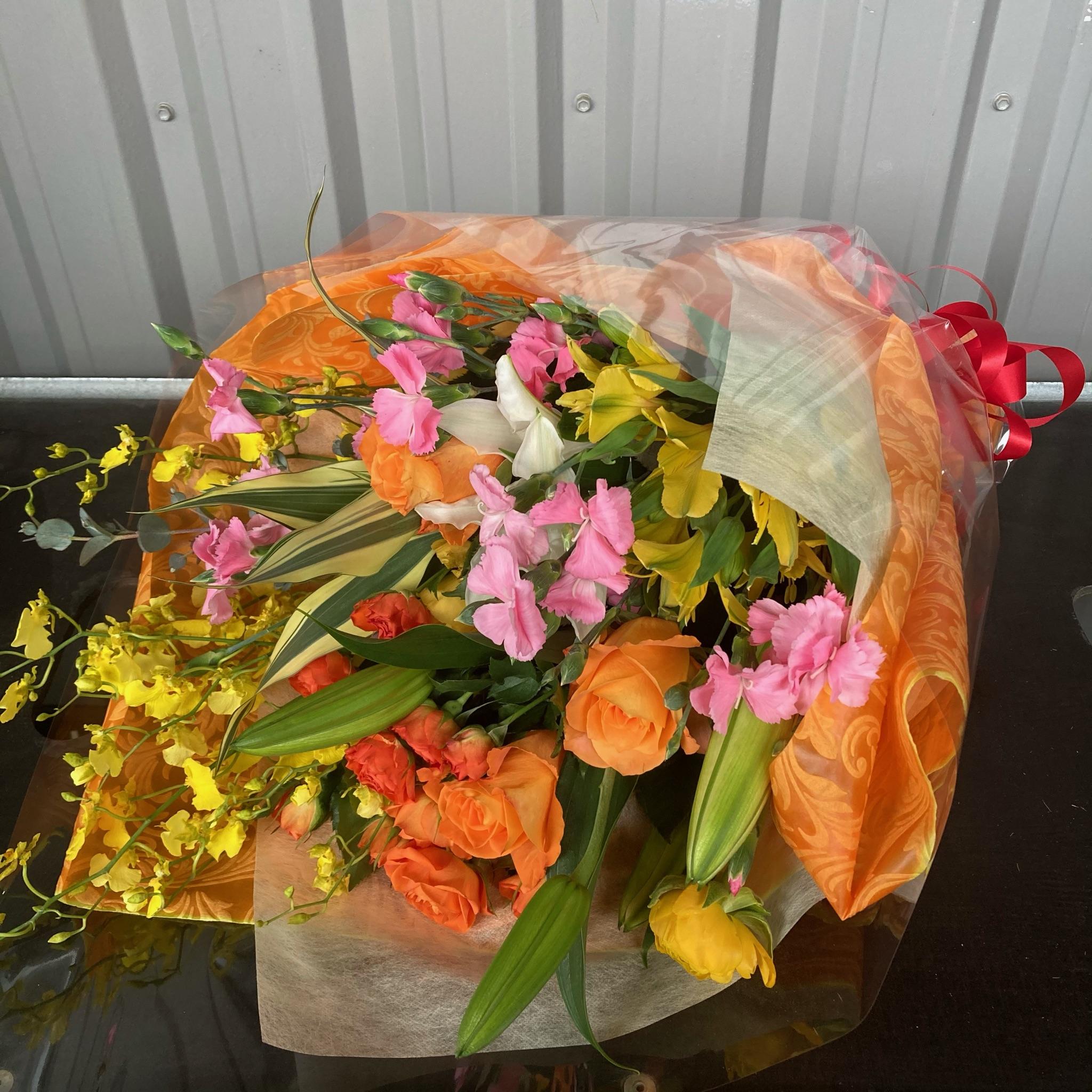 https://www.maruhana.biz/flower/images/010723e67ba430c32f7e7f922b72c1598484a85c8b.jpg